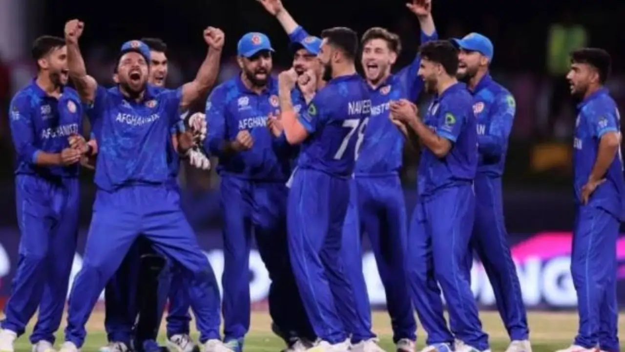 https://www.mobilemasala.com/khel/AFG-vs-SA-Faruqi-Ghazanfar-shine-as-Afghanistan-seal-first-ODI-win-against-South-Africa-hi-i300706